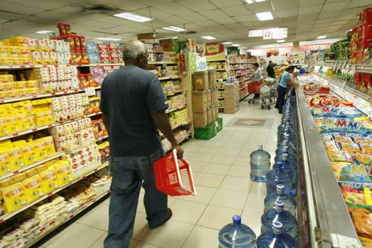Gobierno respalda propuesta para reabrir abarroterías y minisúper
