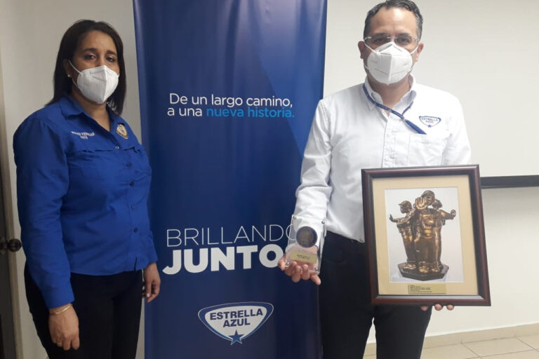 Ganadores del premio Yo si cumplo -Mitradel