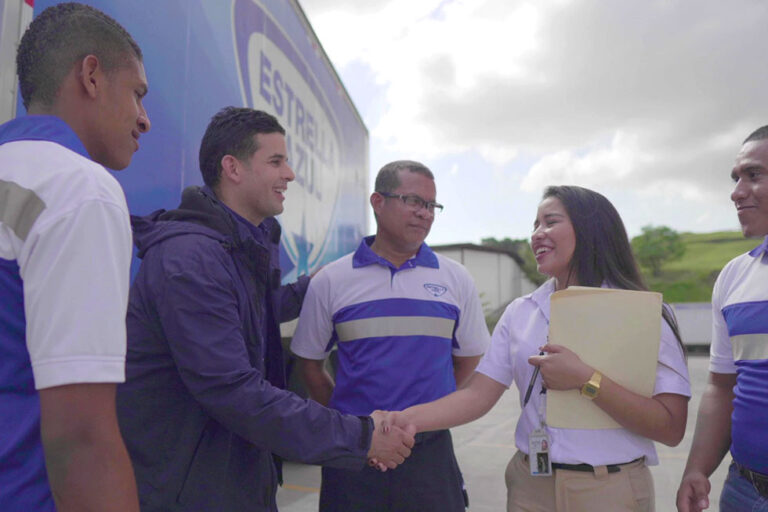 Estrella Azul invierte más de 14 millones de dólares en beneficios laborales