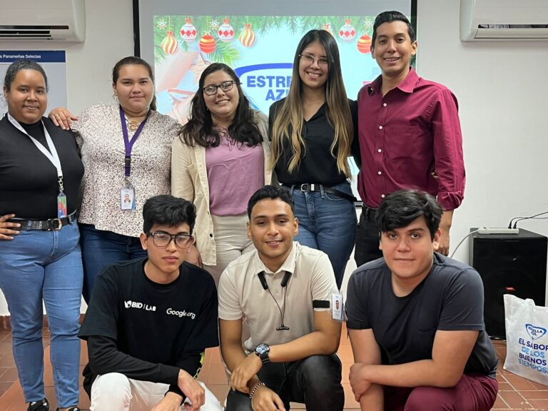 Practicantes Profesionales Estrella Azul